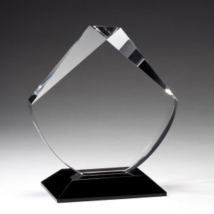 6.5'' x 7'' crystal award on black base